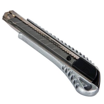 Нож сегментный 18 мм металлический Vitals Master