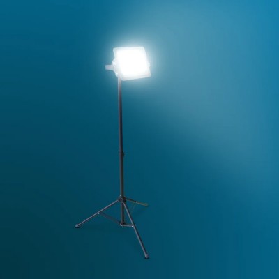 Аккумуляторный гибридный прожектор на штативе PROFI-TEC PT11500G POWERLine (без аккумулятора и зарядного устройства)